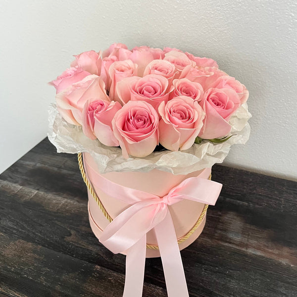 Light Pink Rose Box. Light Pink Roses. The photo shows a medium size.