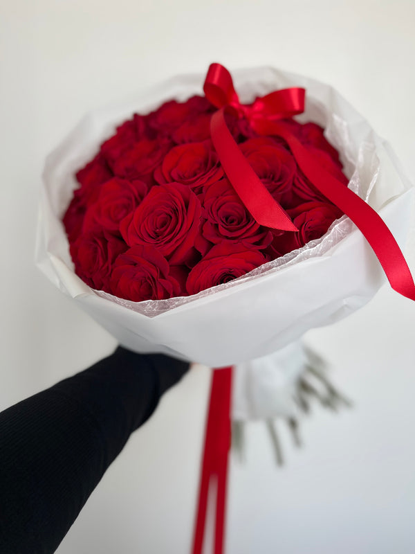 Red Roses Bouquet "Classic". The photo shows a small size.